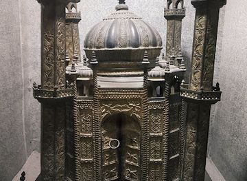 india/lucknow/charbagh/attraction/state-museum-lucknow