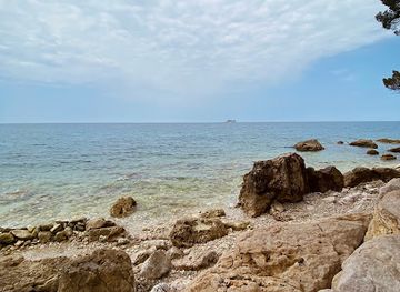 croatia/rovinj/attraction/lonely-beach-rovinij