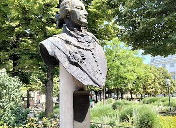 austria/vienna/josefstadt/attraction/gyorgy-bessenyei-denkmal