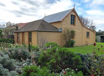 australia/western-district/attraction/mott-s-cottage