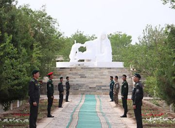 uzbekistan/khorezm-region/attraction/motamsaro-ona-haykali