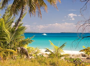 new-caledonia/ouvea-island/attraction/eglise-du-saint-nom-de-marie-a-mouli