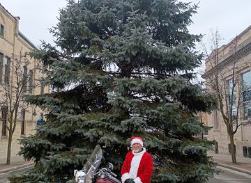 michigan/traverse-city/attraction/rotary-square