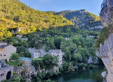 france/tarn-gorges/attraction/cascade-de-saint-chely