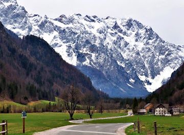 slovenia/savinja/attraction/turisticno-informacijski-center-logarska-dolina