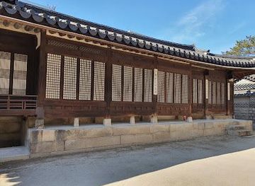 south-korea/suwon/attraction/unhyeongung-palace