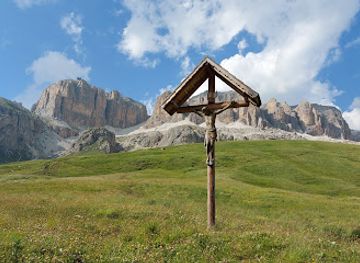 italy/dolomites/attraction/monument-to-fausto-coppi