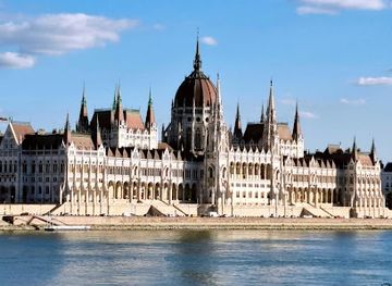 hungary/southern-great-plain/attraction/hungarian-parliament-building