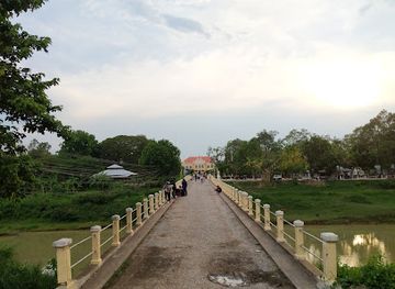 cambodia/battambang-province/attraction/spean-thmor-chas