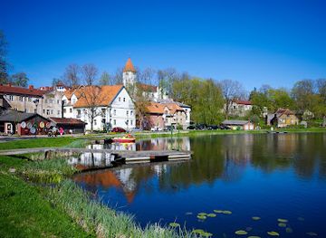 latvia/talsi/attraction/piemineklis-kokletajs