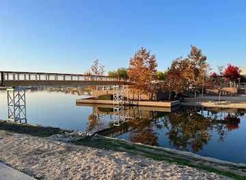california/manteca/attraction/love-lock-bridge