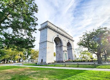 connecticut/bridgeport/attraction/perry-memorial-arch-bridgeport