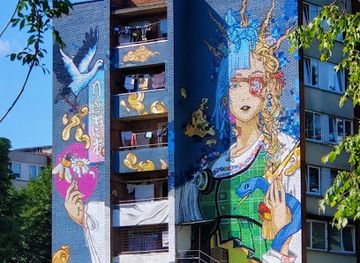 lithuania/vilnius-region/attraction/lithuanian-girl-mural