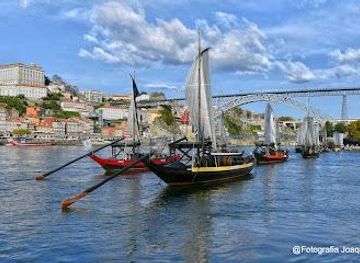 portugal/guimaraes/attraction/barcos-rabelos