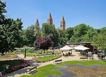 hungary/mecsek/attraction/rozsakert-pecs