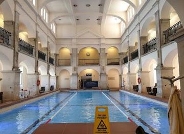 hungary/tatabanya/attraction/rudas-thermal-bath