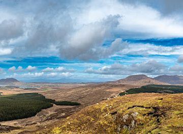 ireland/connemara-national-park/attraction/bogville-panoramic-views