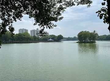 myanmar-burma/yangon/attraction/kandawgyi-shore-wooden-dock