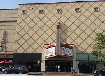 missouri/independence/attraction/cinemark-palace-at-the-plaza