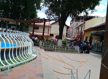 bolivia/cochabamba/quillacollo/attraction/plaza-6-de-agosto
