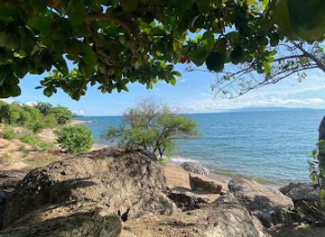 burundi/makamba/attraction/gakora-stone-beach