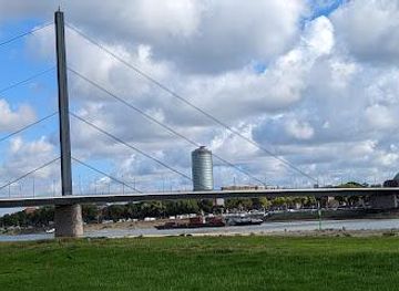 germany/cologne/attraction/oberkasseler-bridge