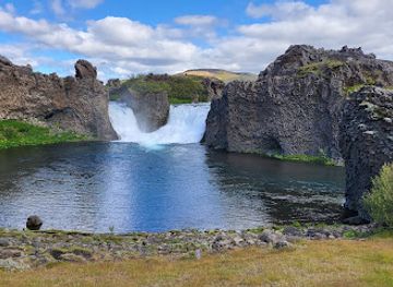 iceland/kerlingarfjoll/attraction/hjalparfoss