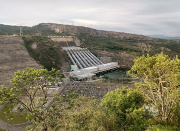 brazil/serra-da-canastra-national-park/attraction/camping-cachoeira-quebra-anzol