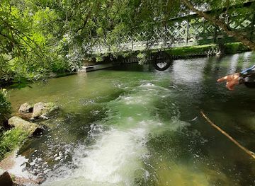 france/poitou-charentes/attraction/pont-et-cascade-de-chateau-renaud