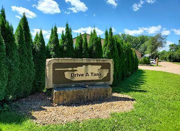 minnesota/minnesota-river-valley/attraction/drive-a-tank