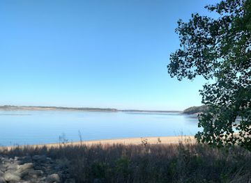 iowa/little-switzerland/attraction/whitebreast-park-lake-red-rock