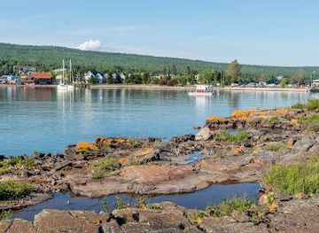 minnesota/gunflint-trail/attraction/foundation-of-the-old-grand-marais-lighthouse