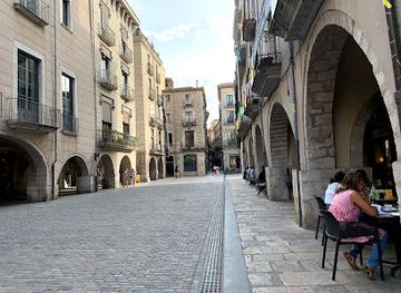 spain/girona/attraction/placa-del-vi