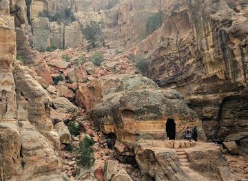 jordan/eastern-highlands/attraction/garden-temple