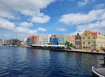 curacao/willemstad/otrobanda/attraction/curacao-sign