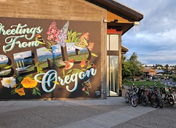 oregon/bend/attraction/greetings-from-bend-mural