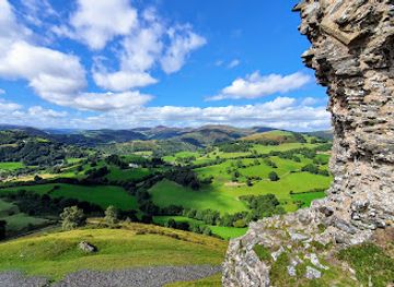 united-kingdom/caernarfonshire/attraction/castell-dinas-bran