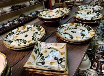 japan/okinawa/attraction/pottery-and-cafe-gunjou