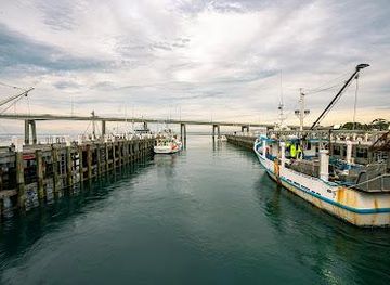 australia/mornington-peninsula/attraction/san-remo-jetty