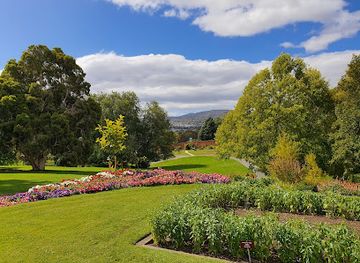 australia/central-west/attraction/royal-tasmanian-botanical-gardens