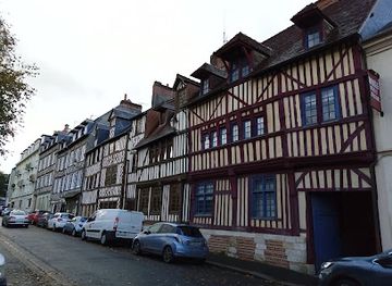 france/normandy-coast/attraction/musee-d-art-et-d-histoire-de-lisieux