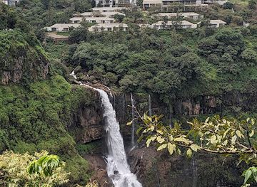 india/mahabaleshwar/attraction/lingamala-waterfall-min