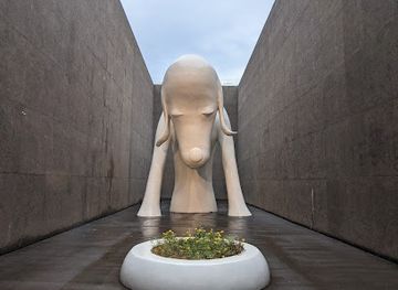 japan/mutsu/attraction/aomori-museum-of-art