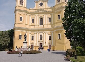 romania/bihor/attraction/sirul-canonicilor