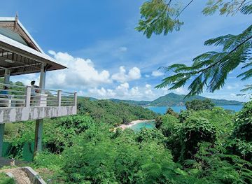 thailand/phuket/attraction/laem-sing-beach-viewpoint