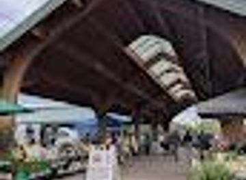 wisconsin/eau-claire/attraction/eau-claire-downtown-farmers-market