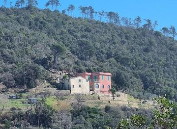 italy/cinque-terre/attraction/fai-podere-case-lovara