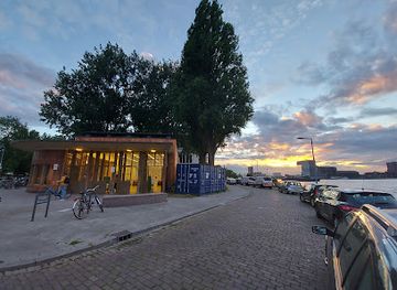 netherlands/rijnmond/attraction/maastunnel-noord-fiets-voetgangersingang