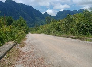 laos/khammouane-province/attraction/ancient-traditional-lao-house