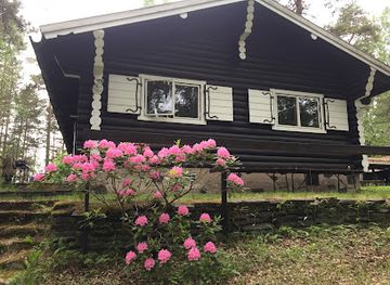 finland/nuuksio-national-park/attraction/safaritalo